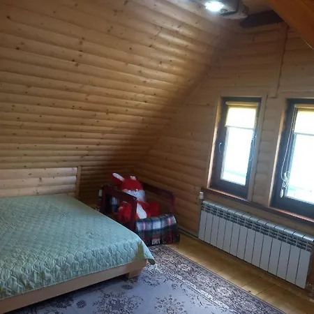 Gerendaház під горою Volóc