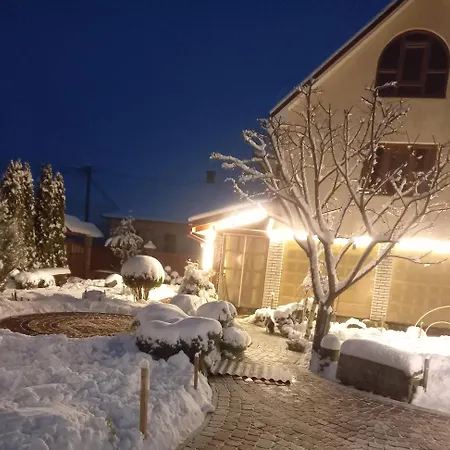 Gerendaház під горою Volóc