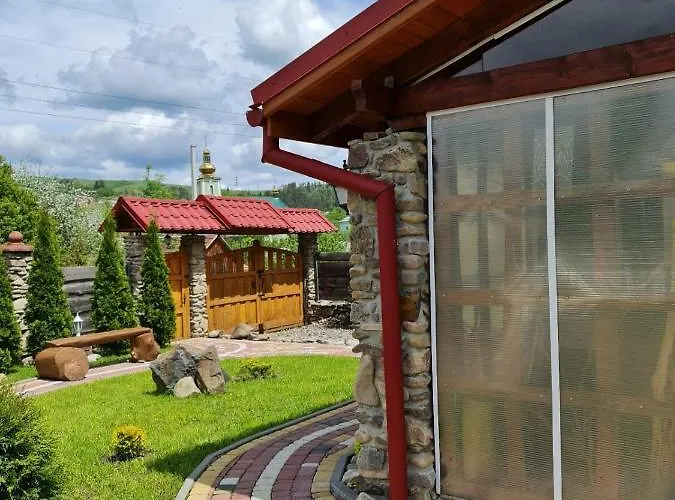 під горою Orman Evi